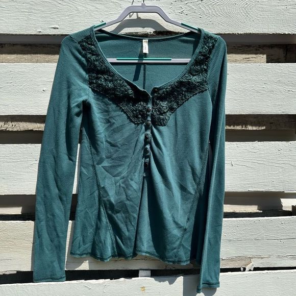 Free People Tops - Free people ribbon detail Henley